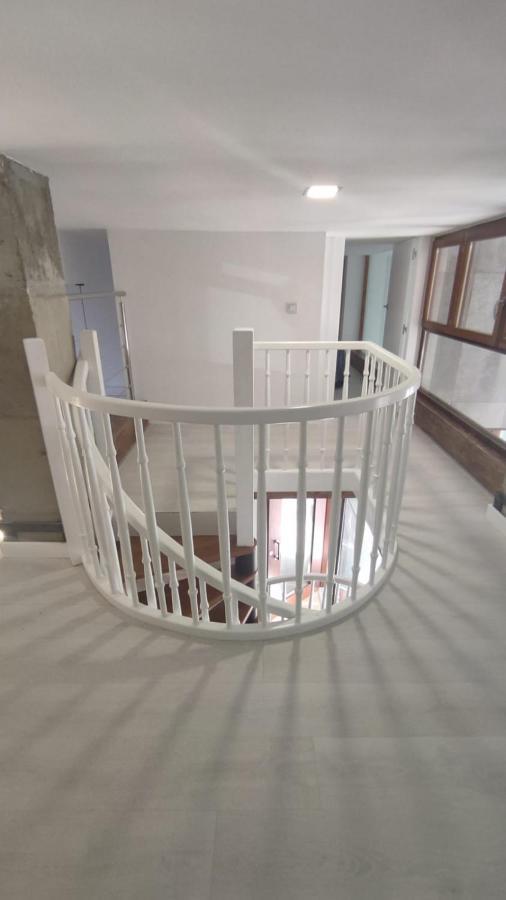 Vivienda Turistica Los Robles Tudela Exterior photo